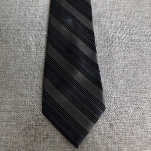 Calvin Klein Mens silk tie